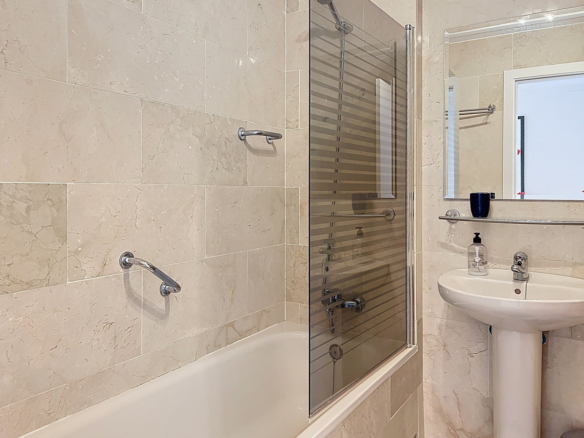 Penthouse for sale in Manilva