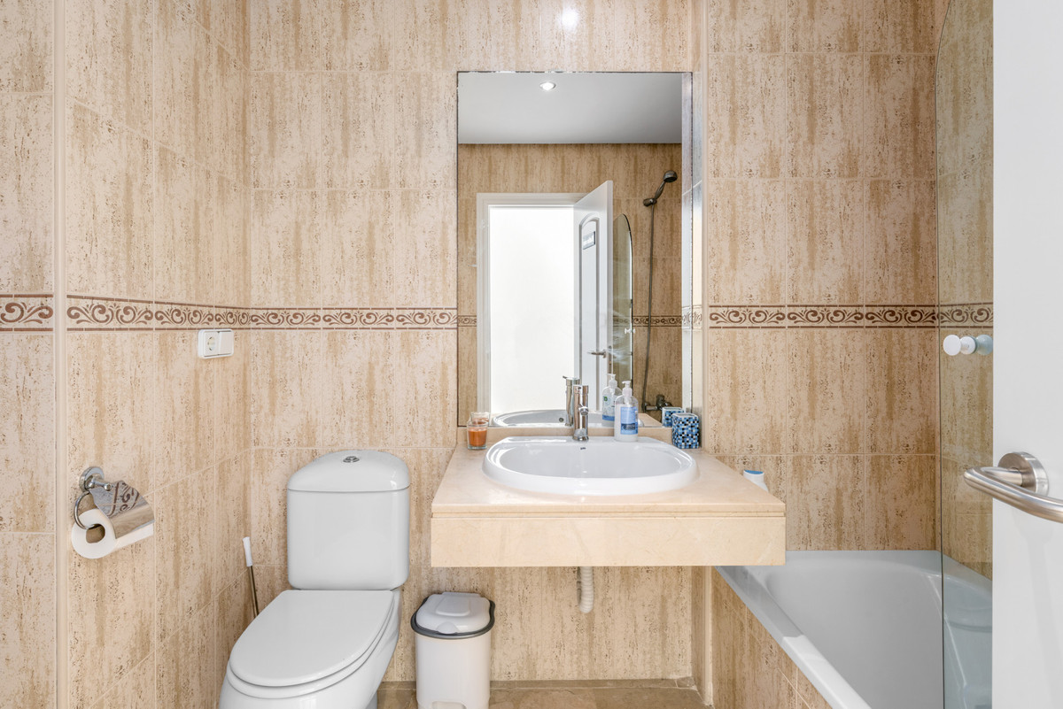 Penthouse for sale in Manilva