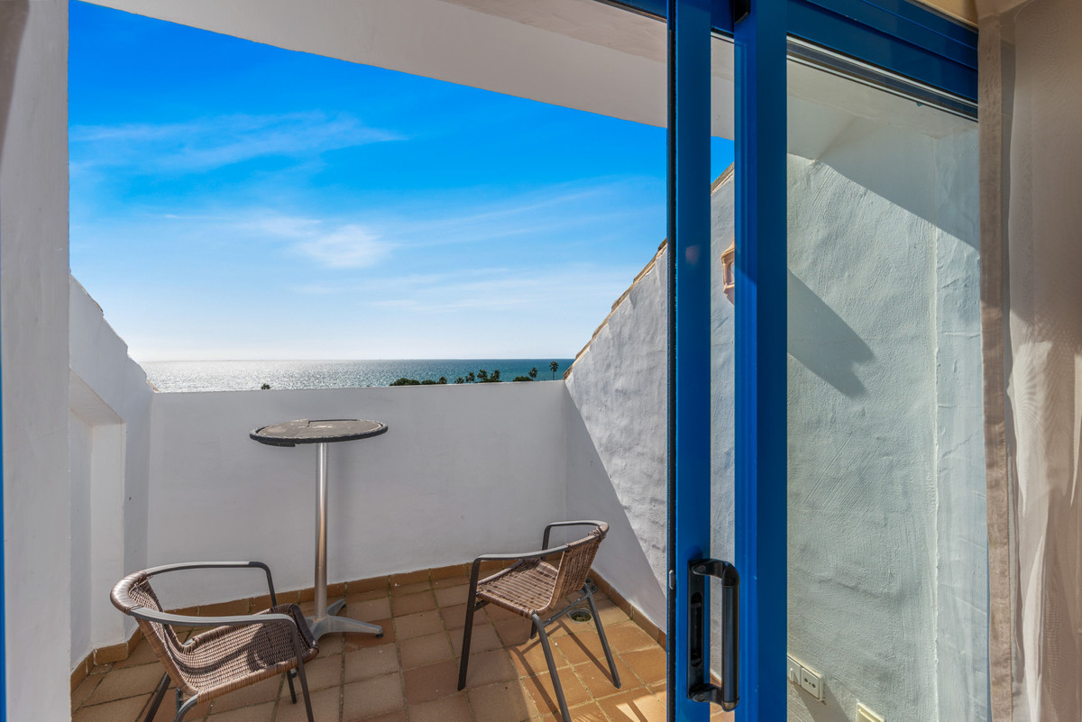 Penthouse for sale in Manilva