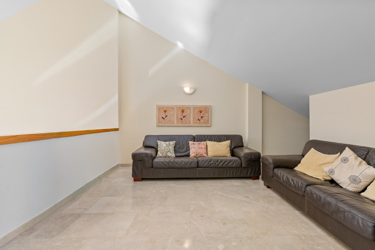 Penthouse for sale in Manilva