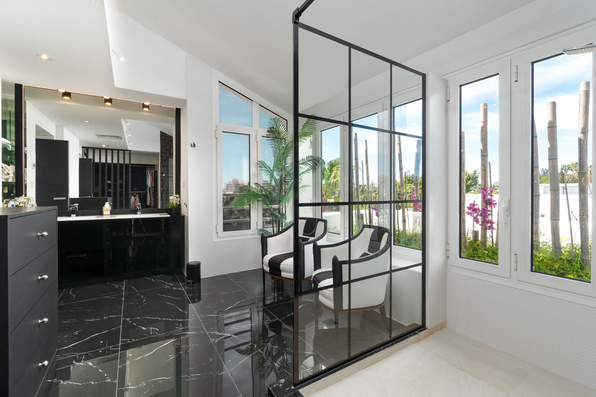 Penthouse for sale in Marbella