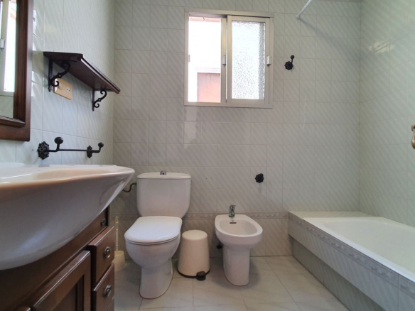 Townhouse for sale in Ardales