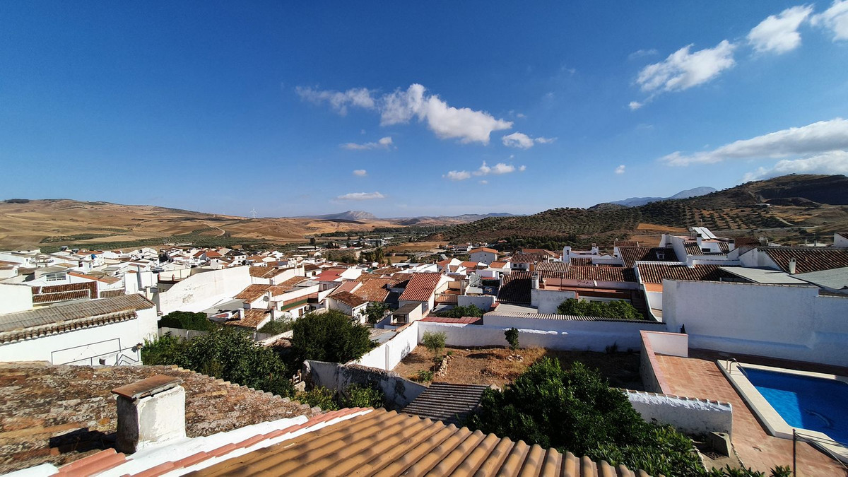 Townhouse for sale in Ardales
