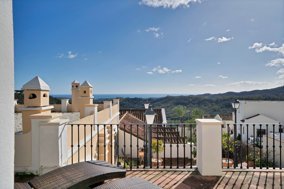 Townhouse-in-Benahavis-Ref-R5311489 Townhouse for sale in Benahavís