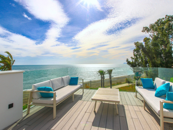Townhouse for sale in Estepona