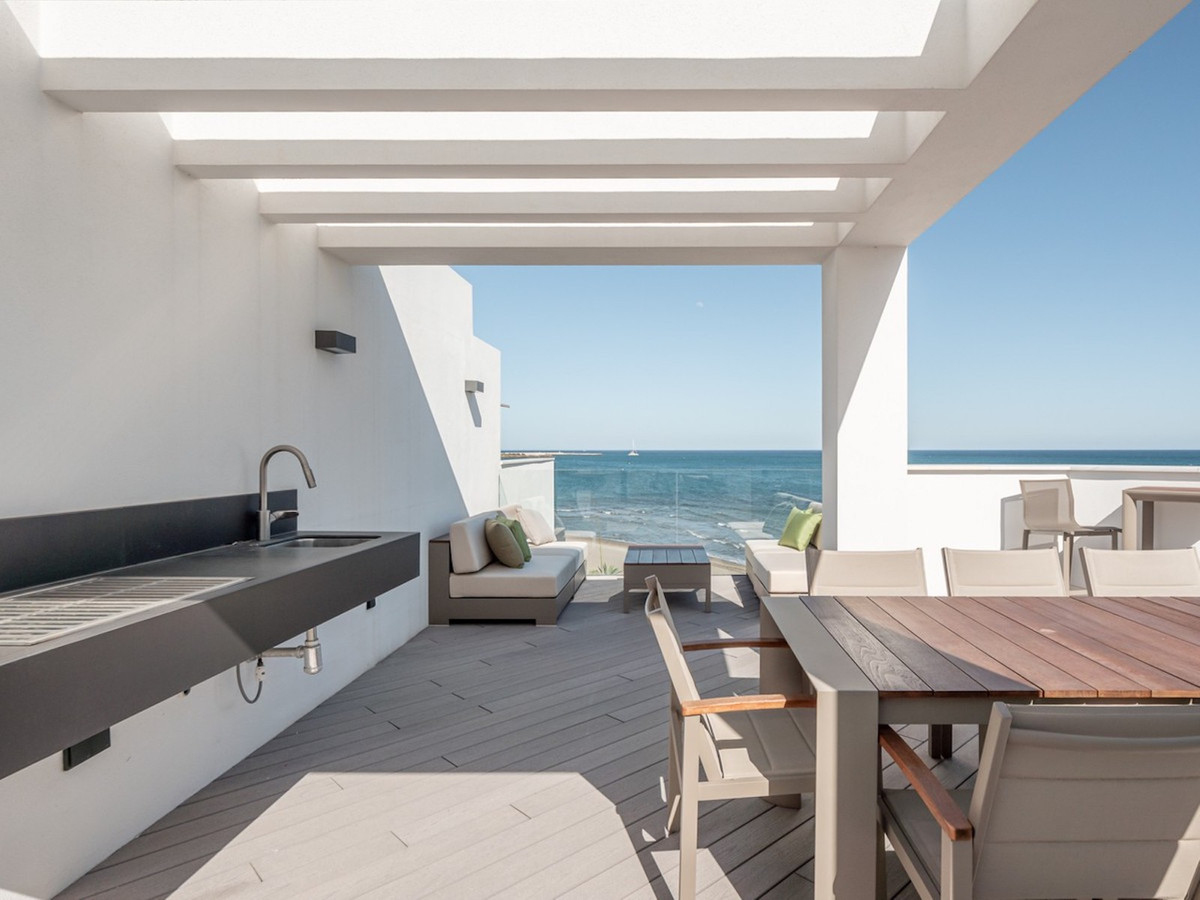 Townhouse for sale in Estepona