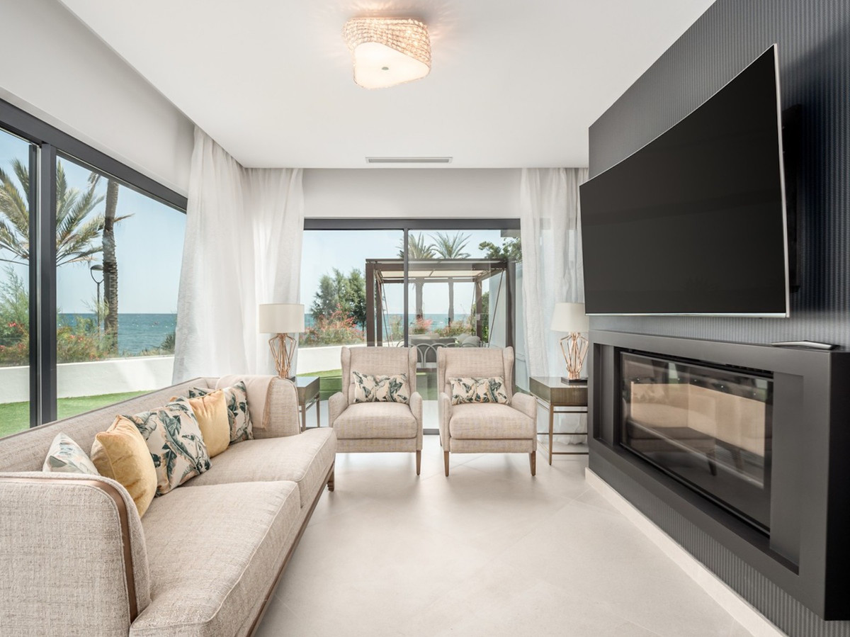 Townhouse for sale in Estepona