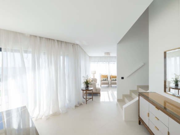 Townhouse for sale in Estepona
