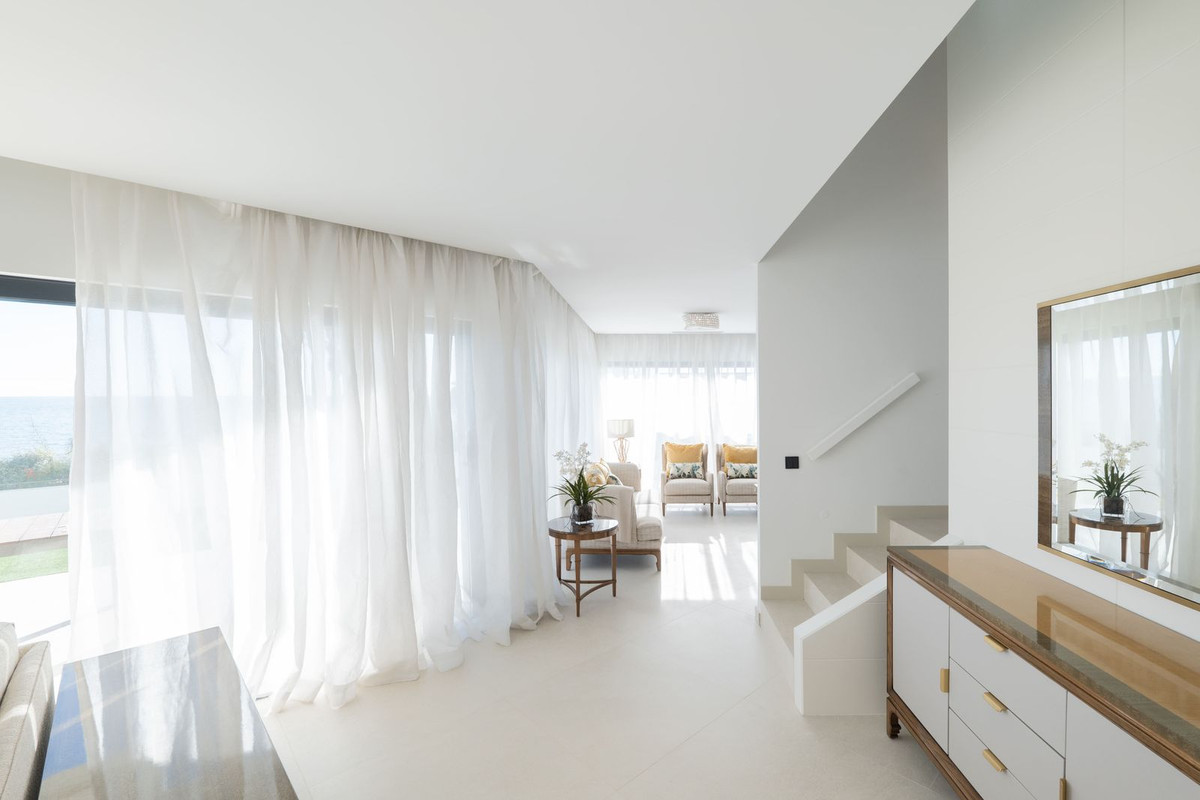 Townhouse for sale in Estepona