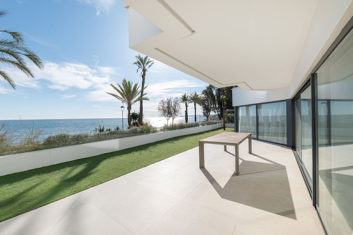 Townhouse for sale in Estepona