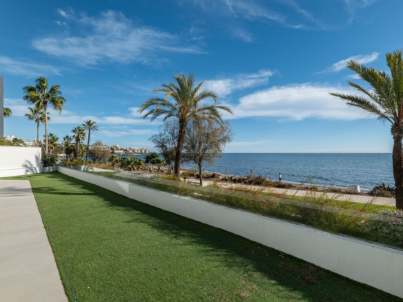 Townhouse for sale in Estepona