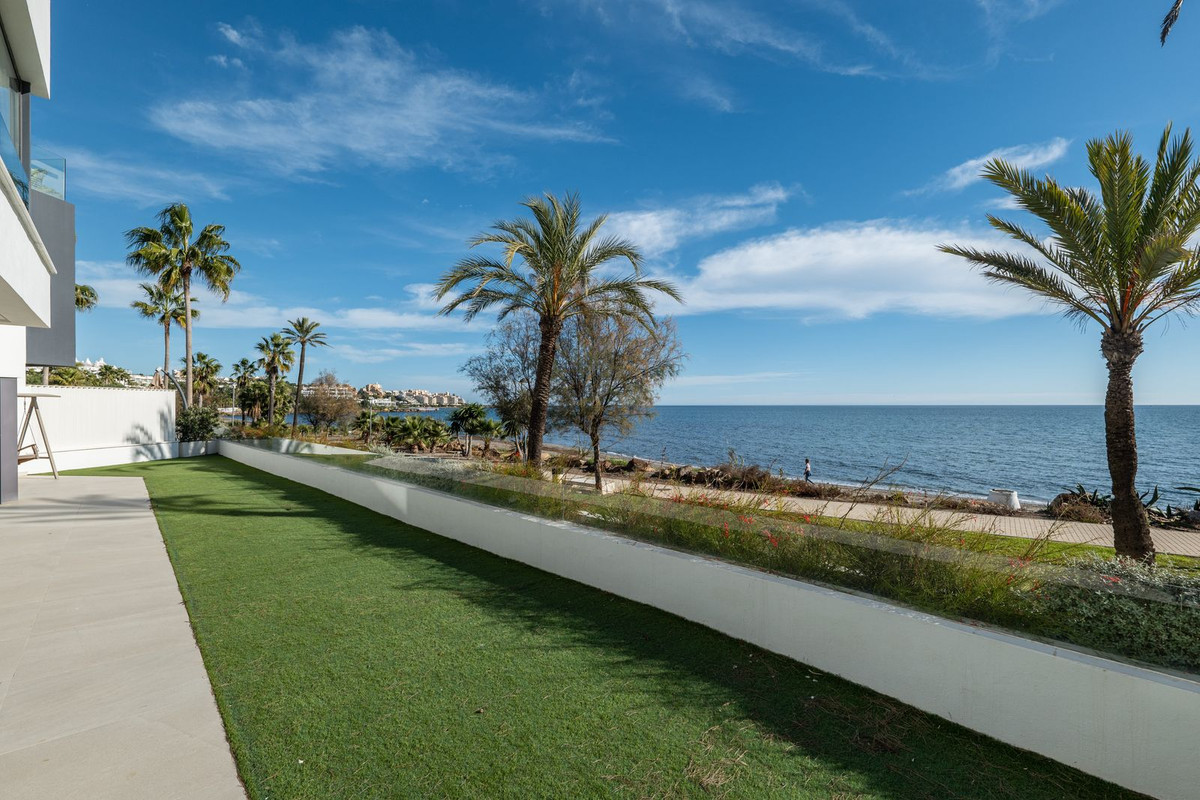 Townhouse for sale in Estepona