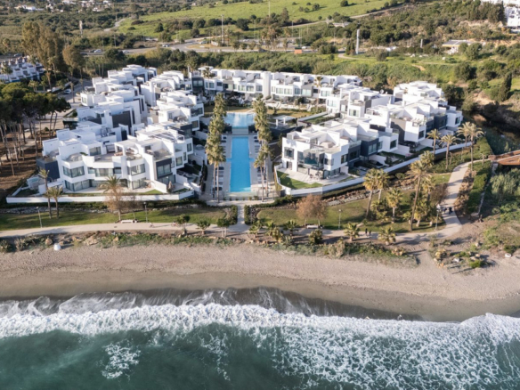 Townhouse for sale in Estepona