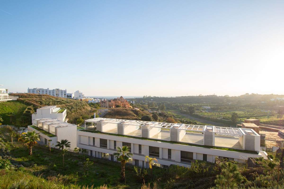 Townhouse for sale in Estepona