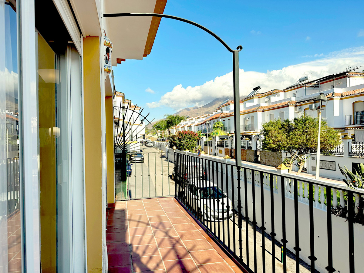 Townhouse for sale in Estepona
