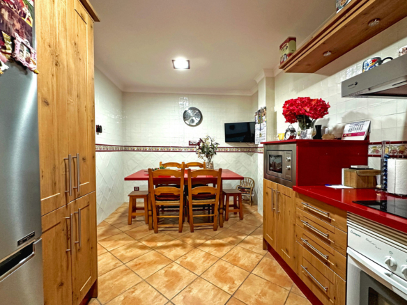 Townhouse for sale in Estepona