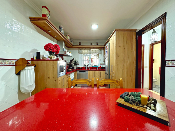 Townhouse for sale in Estepona