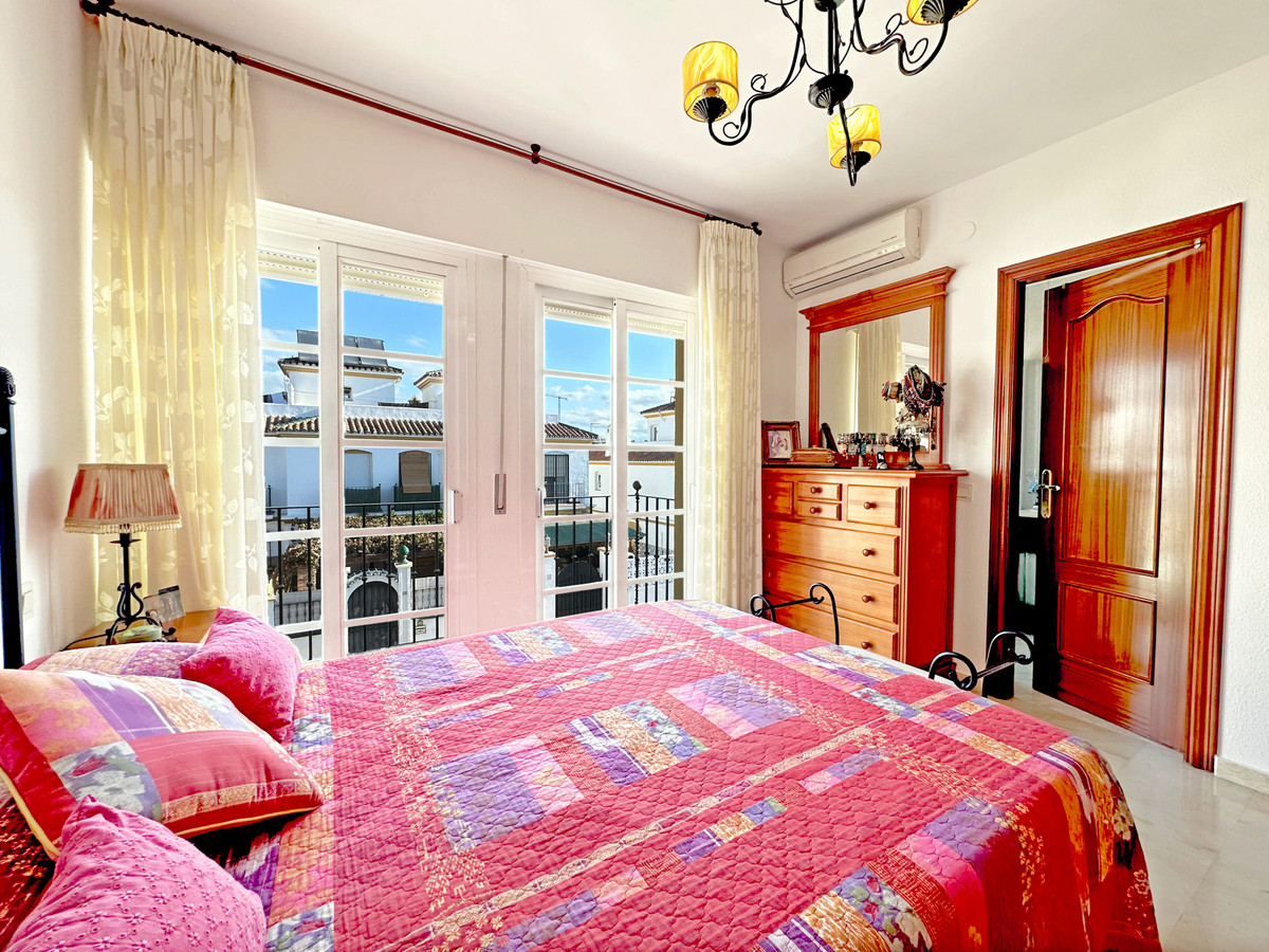 Townhouse for sale in Estepona