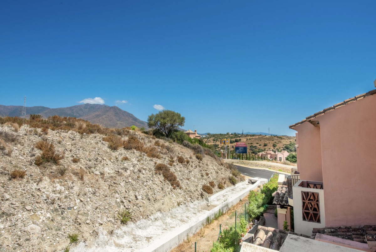 Townhouse for sale in Estepona