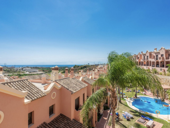 Townhouse for sale in Estepona