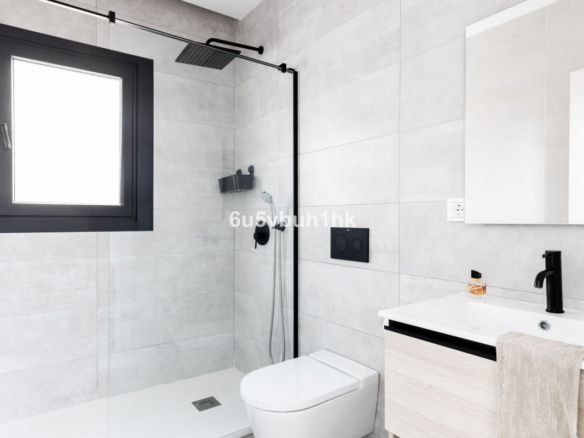 Townhouse for sale in Málaga
