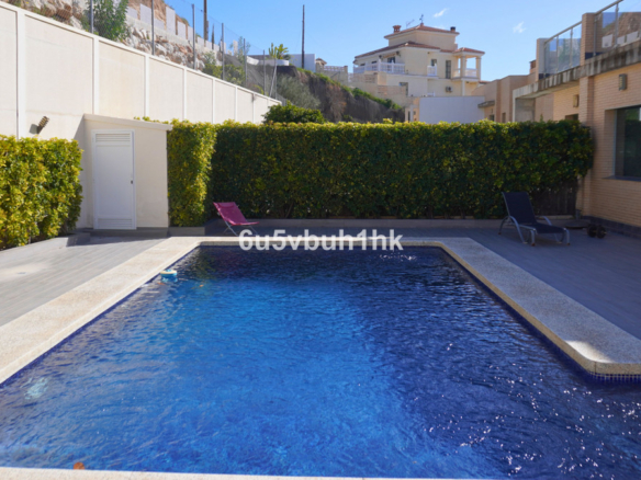 Townhouse for sale in Málaga