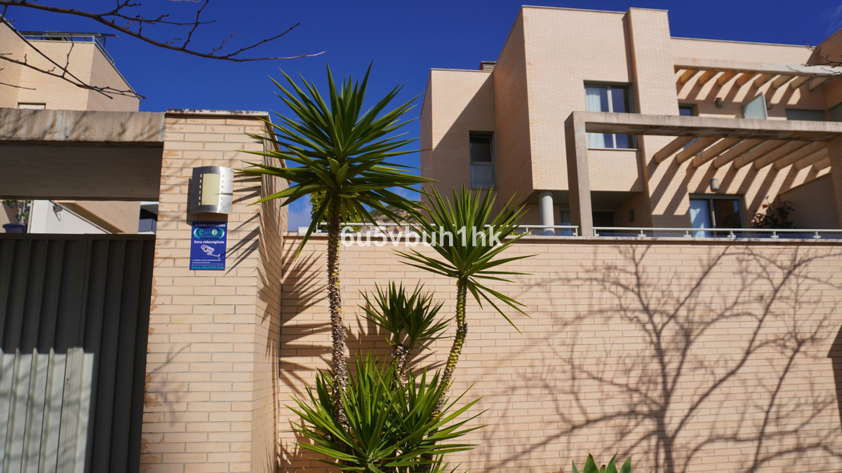 Townhouse for sale in Málaga