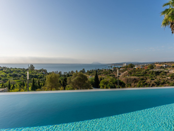 Townhouse for sale in Manilva