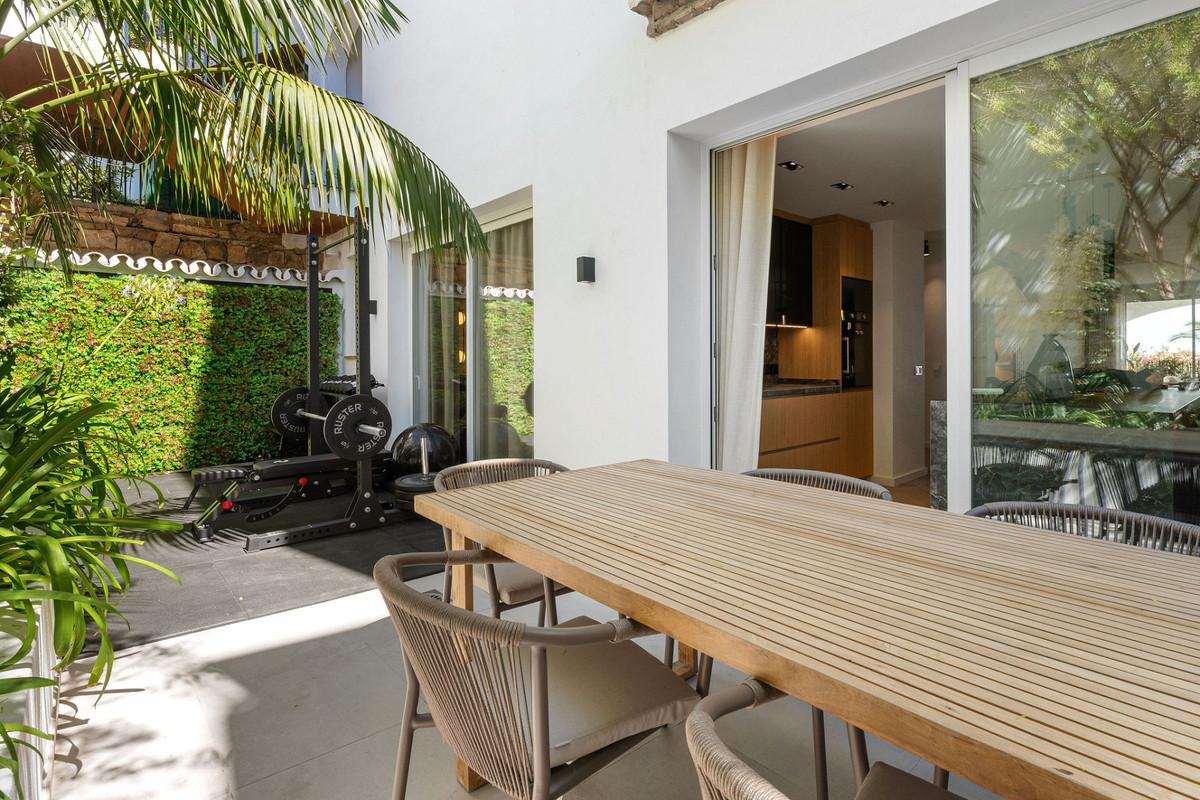 Townhouse for sale in Marbella