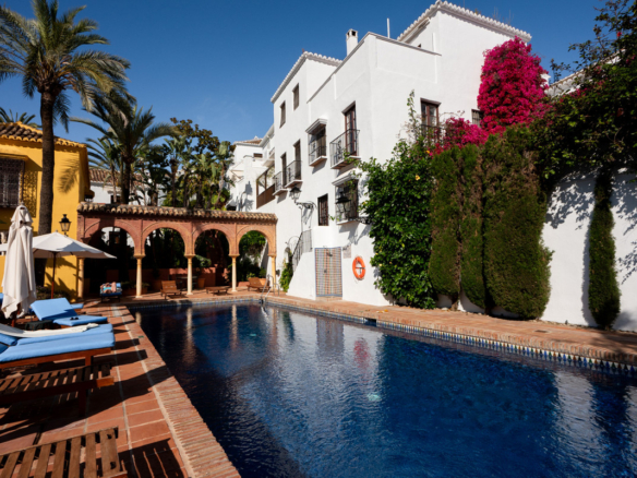 Townhouse for sale in Marbella
