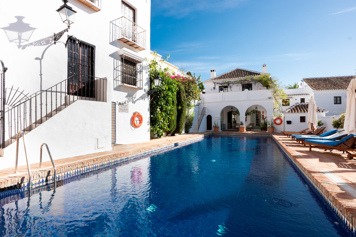 Townhouse for sale in Marbella
