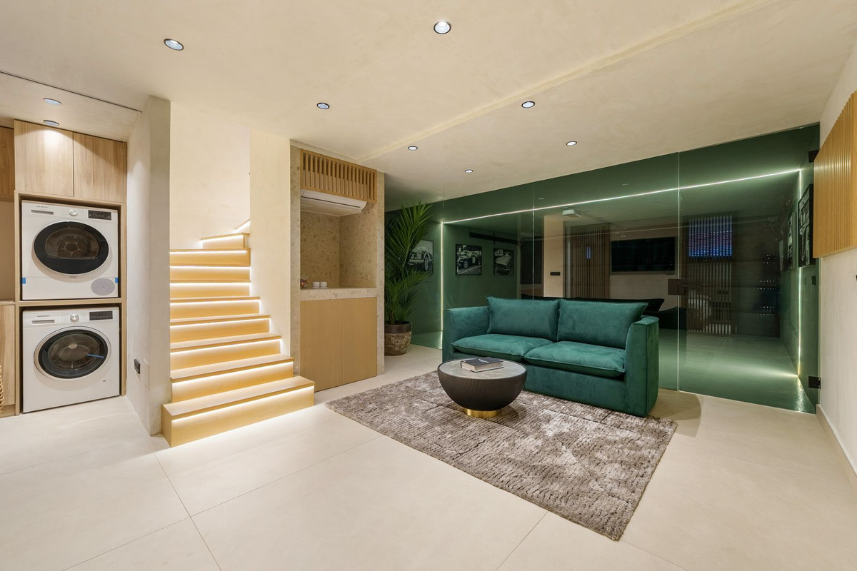 Townhouse for sale in Marbella