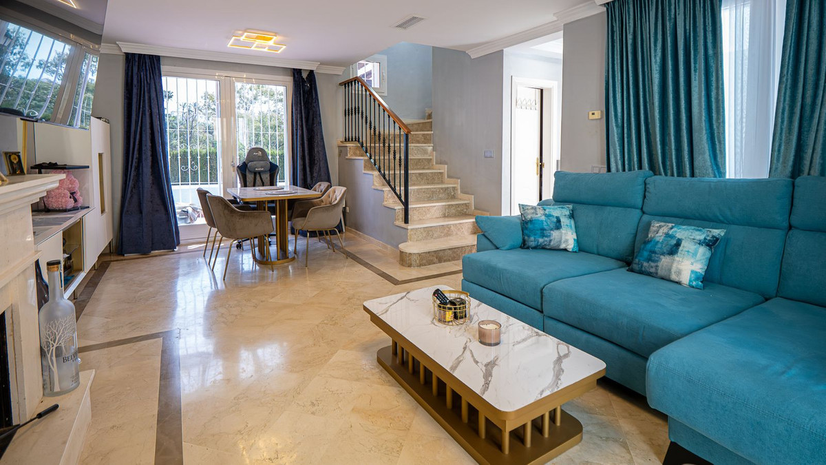 Townhouse-in-Marbella-Ref-R5359711 Townhouse for sale in Marbella