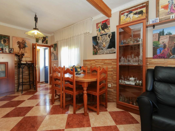 Villa for sale in Alhaurín de la Torre