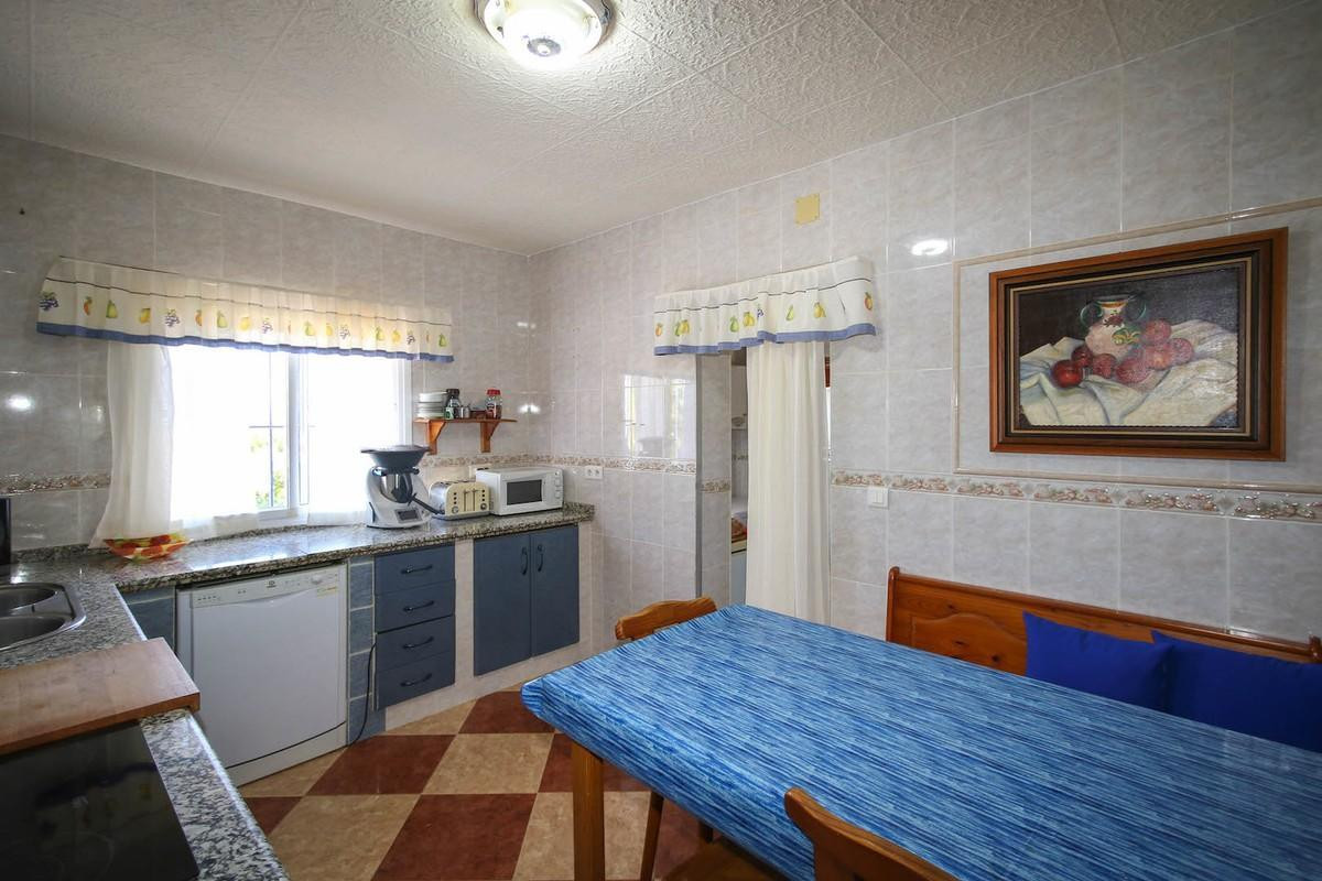 Villa for sale in Alhaurín de la Torre