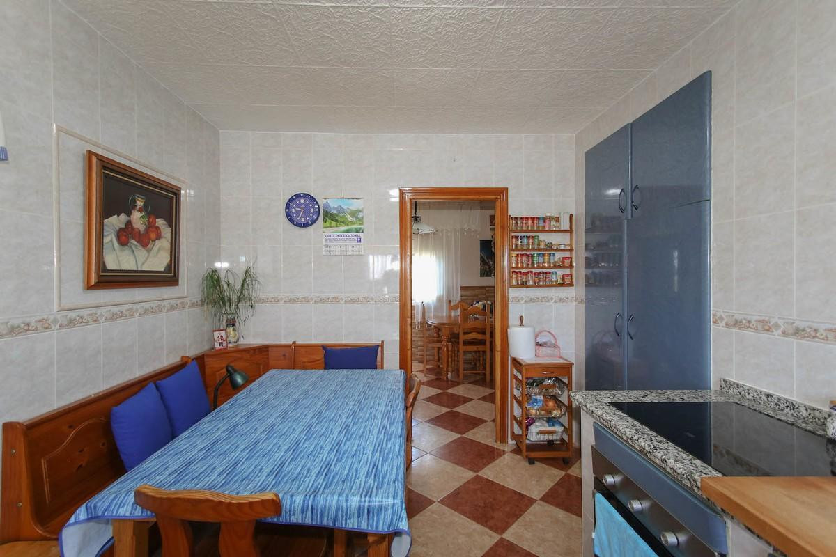 Villa for sale in Alhaurín de la Torre