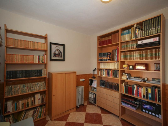 Villa for sale in Alhaurín de la Torre