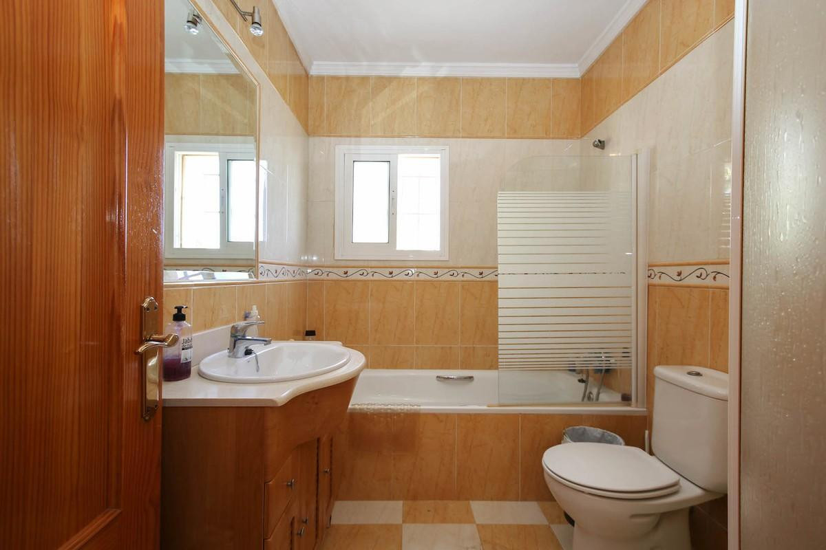 Villa for sale in Alhaurín de la Torre