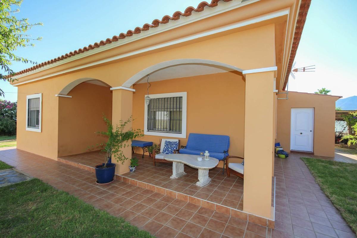 Villa for sale in Alhaurín de la Torre