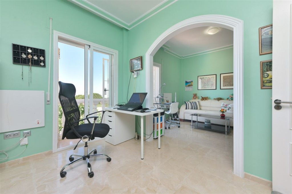 Villa for sale in Alhaurín de la Torre