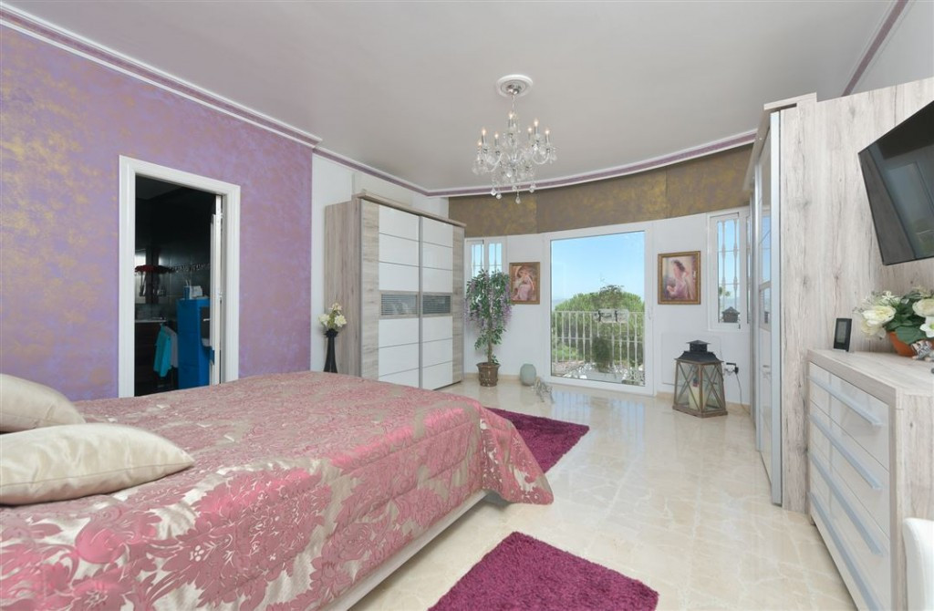 Villa for sale in Alhaurín de la Torre