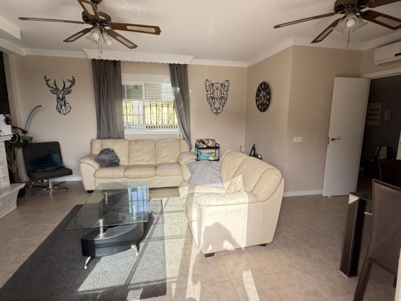 Villa for sale in Alhaurín de la Torre