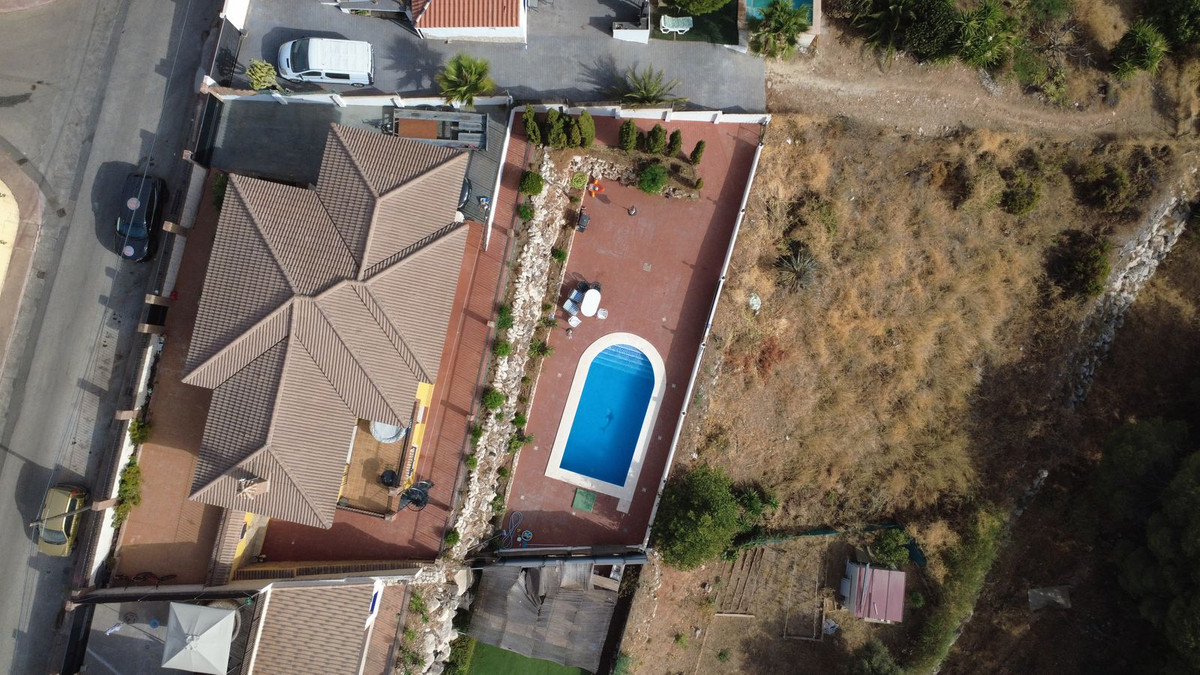Villa for sale in Alhaurín de la Torre