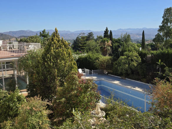 Villa for sale in Alhaurín de la Torre