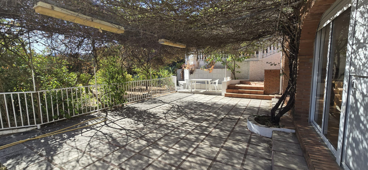 Villa for sale in Alhaurín de la Torre