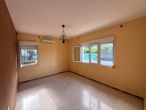 Villa for sale in Alhaurín de la Torre