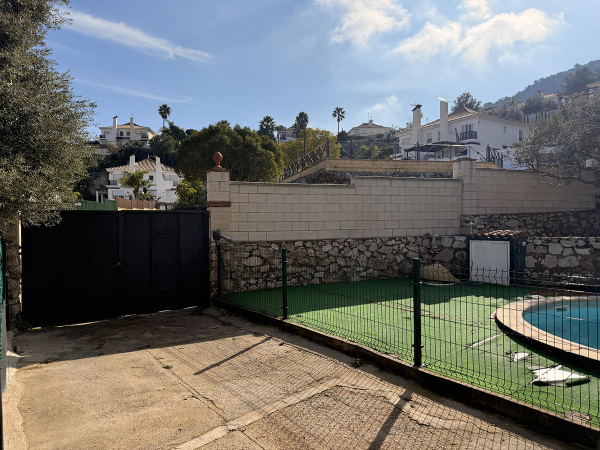 Villa for sale in Alhaurín de la Torre
