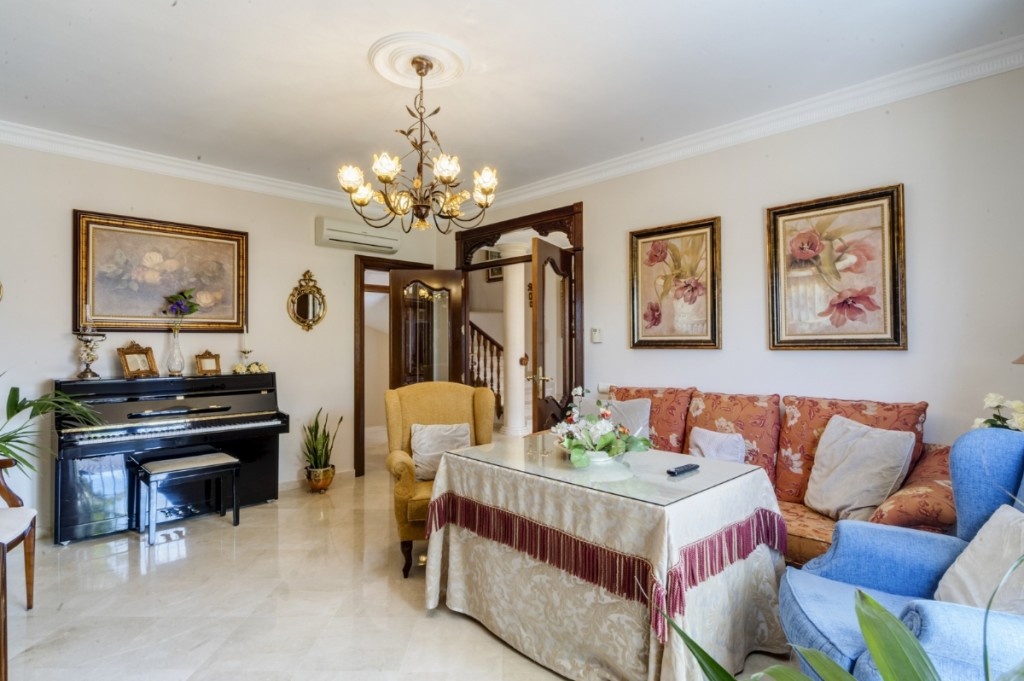 Villa for sale in Alhaurín el Grande