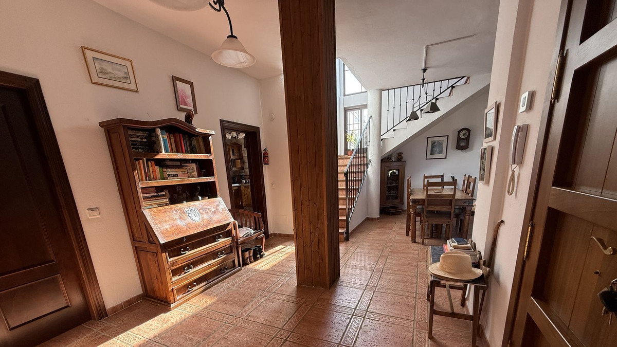Villa for sale in Alhaurín el Grande