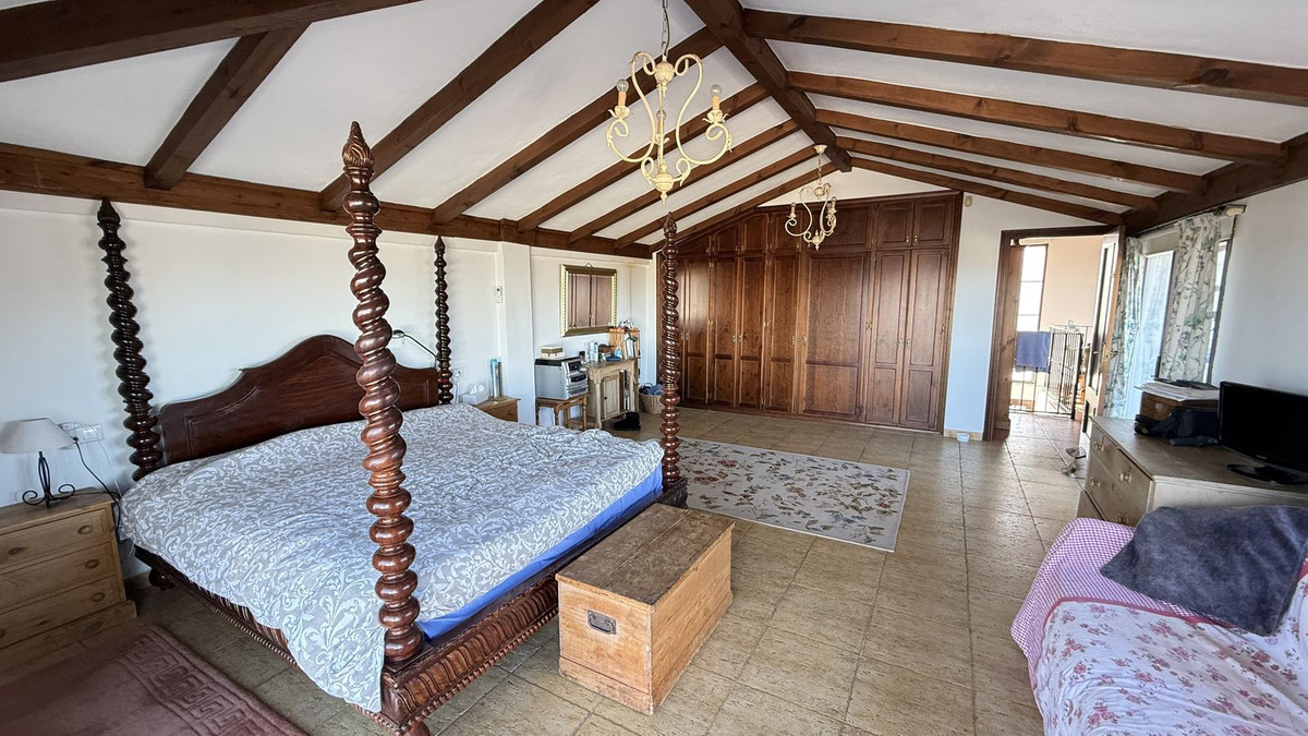 Villa for sale in Alhaurín el Grande